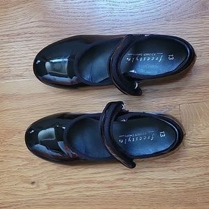 Size 13 - Black Tapshoes.